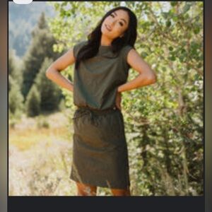 Albion tie waist jetsetter dress size medium